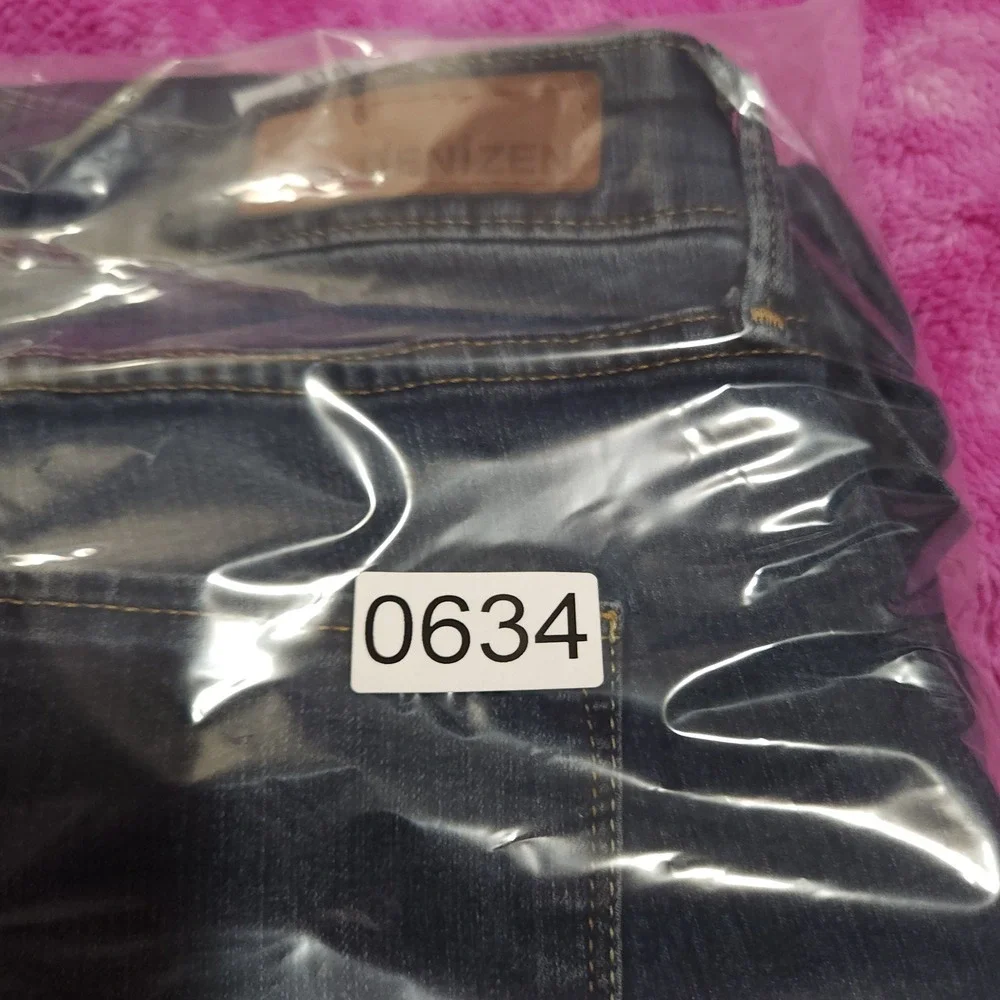 Denizen from Levi's Jeans Women's 16L‎ Modern Skinny Dark Wash Stretch Denim